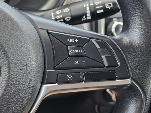 Used 2019 Nissan Kicks S image 23