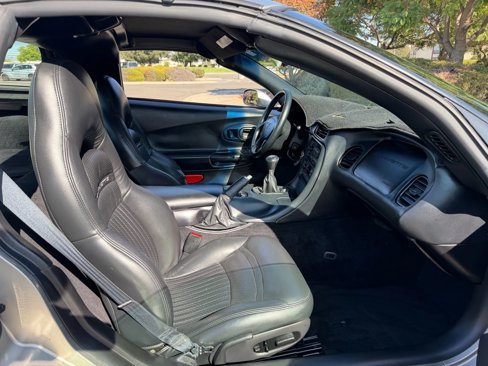 Used 1999 Chevrolet Corvette Coupe w/ Memory Pkg image 10