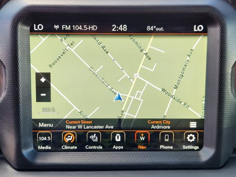 Used 2020 Jeep Wrangler Unlimited Sahara image 12