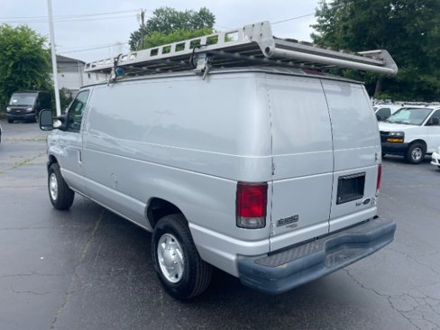 Used 2011 Ford E-250 and Econoline 250 w/ Commercial Cargo Van Pkg image 3