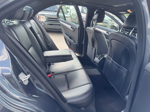 Used 2014 Mercedes-Benz C 300 4MATIC Sedan image 16