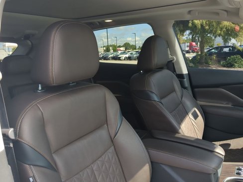 Used 2021 Nissan Murano Platinum image 43