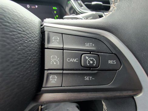 Used 2022 Jeep Grand Cherokee Limited 4xe image 22