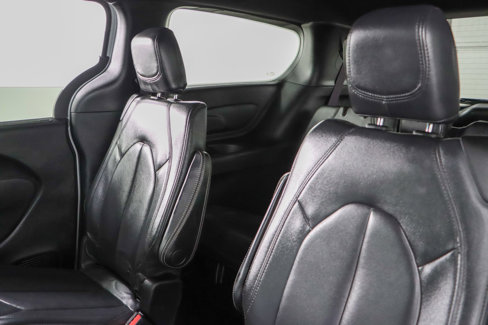 Used 2019 Chrysler Pacifica Touring Plus w/ Advanced Safetytec Group image 25