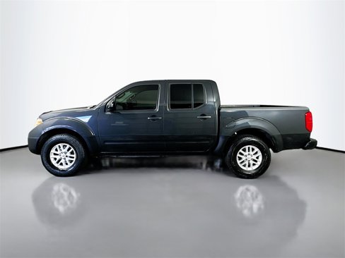 Used 2015 Nissan Frontier SV image 4