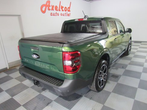Used 2025 Ford Maverick Lariat image 6