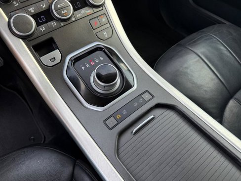 Used 2016 Land Rover Range Rover Evoque SE image 22