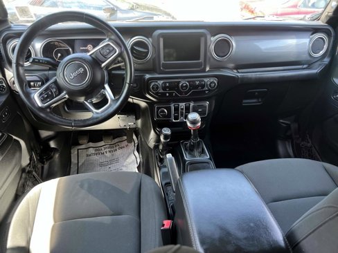 Used 2018 Jeep Wrangler Unlimited Sahara w/ Dual Top Group image 9