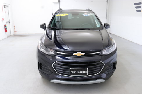 Used 2022 Chevrolet Trax LT w/ LT Convenience Package image 2