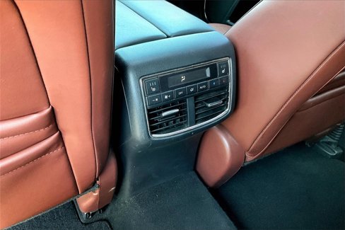 Used 2018 MAZDA CX-9 Signature image 25