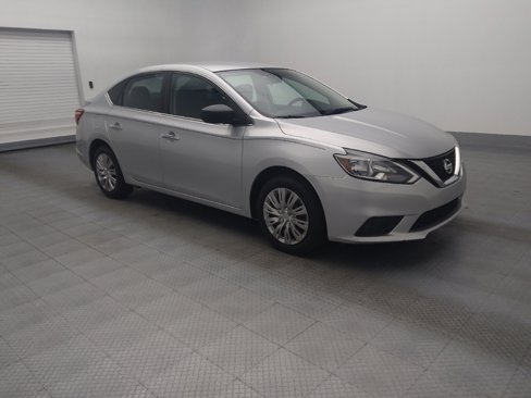 Used 2017 Nissan Sentra S image 11