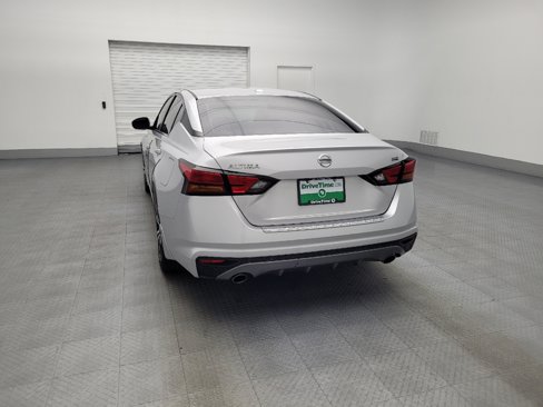 Used 2019 Nissan Altima 2.5 SR w/ SR Premium Package image 6
