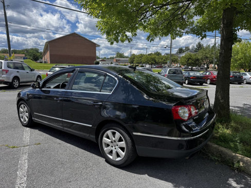 Used 2006 Volkswagen Passat Value Edition image 6
