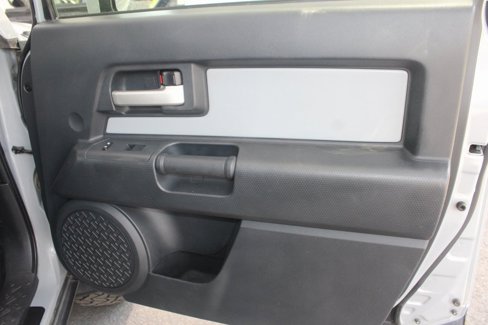 Used 2014 Toyota FJ Cruiser 4WD image 43