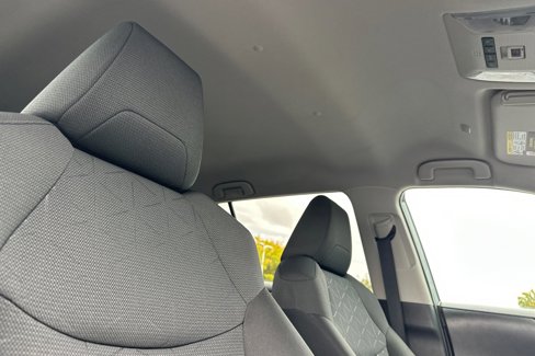 Used 2023 Toyota RAV4 XLE image 17