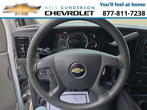 Used 2017 Chevrolet Express 3500 image 20