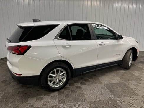Used 2022 Chevrolet Equinox LT image 3