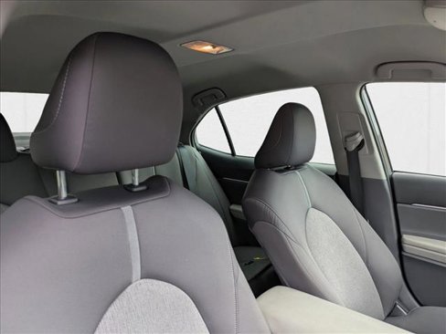 Used 2024 Toyota Camry LE image 27