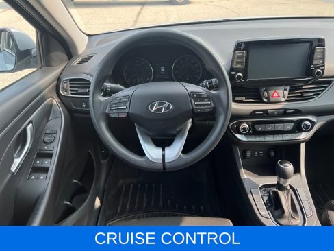 Used 2019 Hyundai Elantra GT image 18