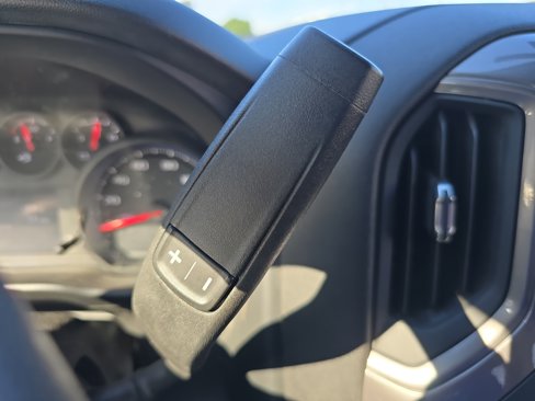 Used 2020 Chevrolet Silverado 2500 Custom w/ Custom Value Package image 24