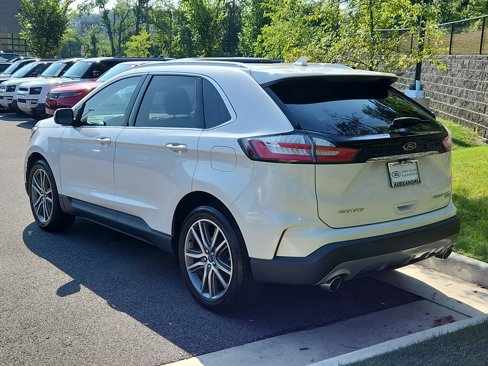Used 2019 Ford Edge Titanium image 12