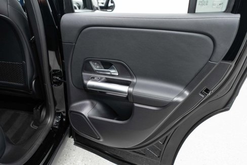 Used 2025 Mercedes-Benz GLA 250 4MATIC image 28
