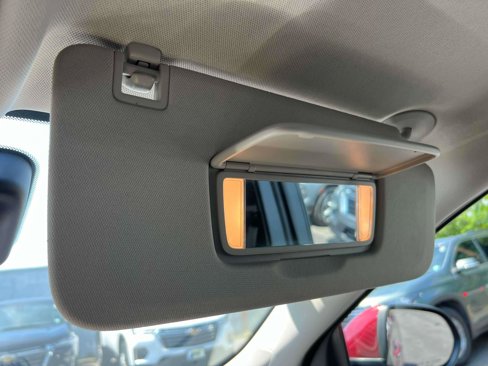 Used 2022 Buick Encore GX Essence w/ Experience Buick Package image 33