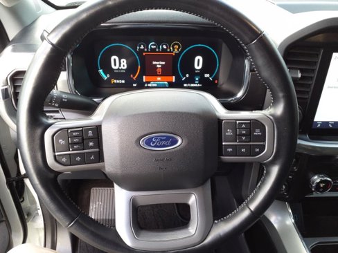 Used 2021 Ford F150 Lariat w/ Trailer Tow Package image 18