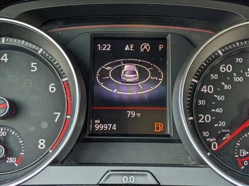 Used 2021 Volkswagen Golf S image 9