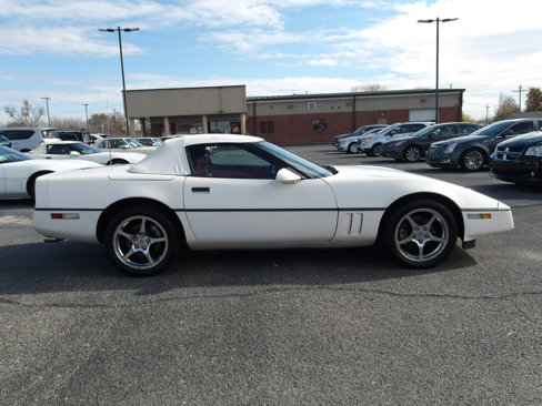 Used 1988 Chevrolet Corvette Convertible image 8