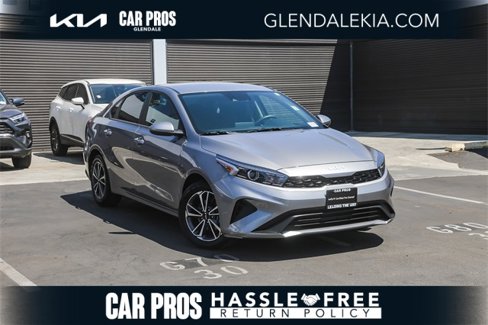 Certified 2024 Kia Forte LXS image 1