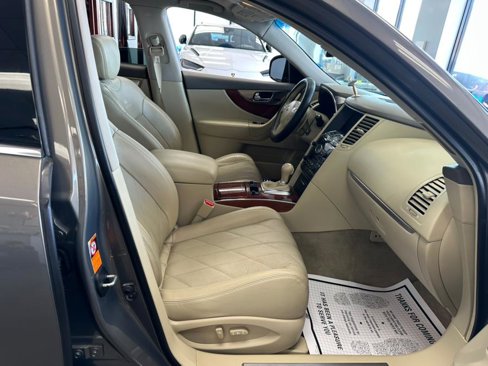 Used 2009 INFINITI FX35 AWD w/ Technology Pkg image 29