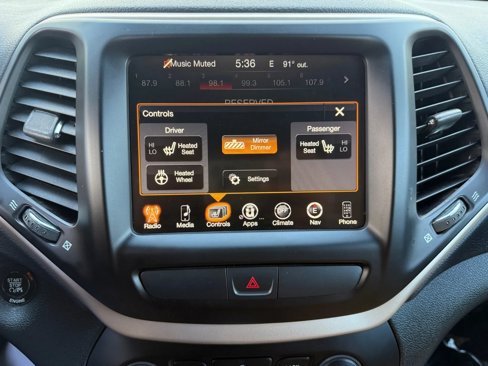 Used 2016 Jeep Cherokee 75th Anniversary image 11