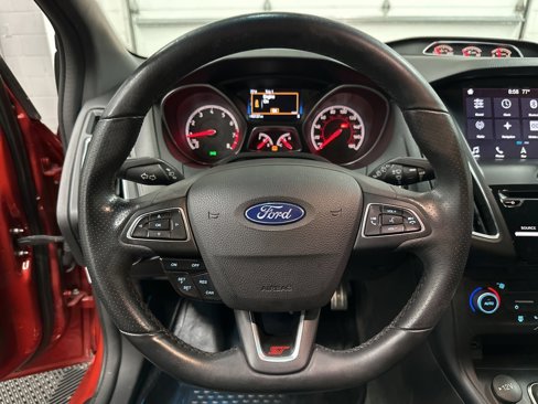 Used 2018 Ford Focus ST w/ Equipment Group 401A image 16