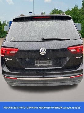 Used 2021 Volkswagen Tiguan SE w/ Panoramic Sunroof Package image 6