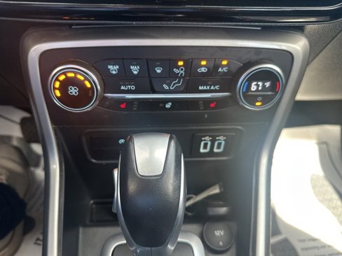 Used 2019 Ford EcoSport Titanium image 13