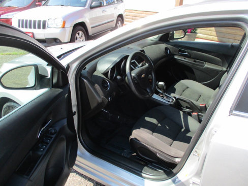 Used 2014 Chevrolet Cruze LT image 14
