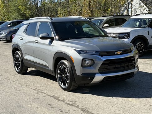 Used 2023 Chevrolet TrailBlazer LT w/ Convenience Package image 3