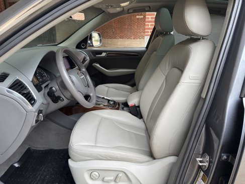 Used 2012 Audi Q5 3.2 Prestige w/ Prestige Pkg image 17