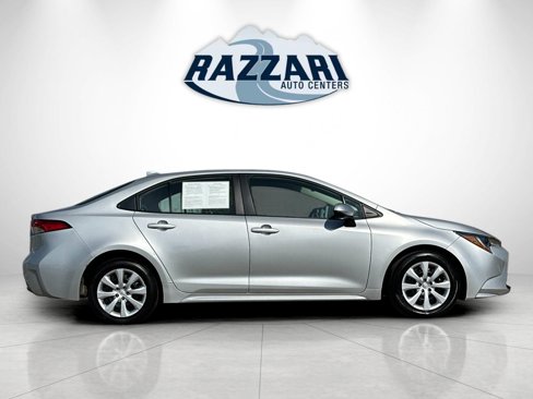 Used 2024 Toyota Corolla LE image 2