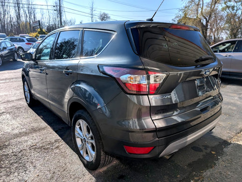 Used 2017 Ford Escape SE image 11