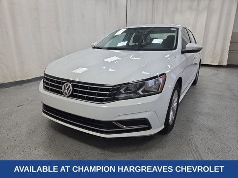 Used 2017 Volkswagen Passat 1.8T S image 40
