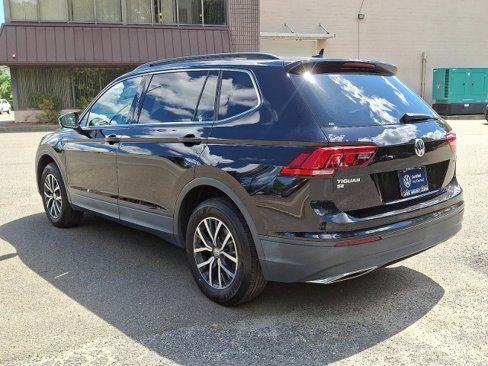Used 2019 Volkswagen Tiguan SE w/ Panoramic Sunroof Package image 7