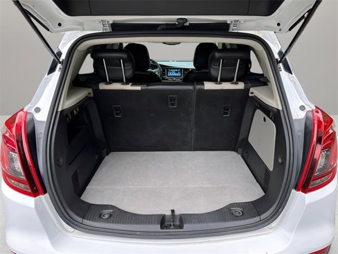 Used 2021 Buick Encore Preferred w/ Safety Package image 36