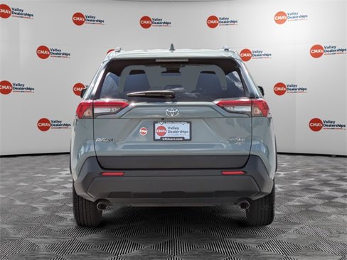 Used 2021 Toyota RAV4 XLE image 6