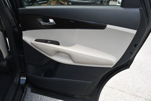Used 2020 Kia Sorento S image 19