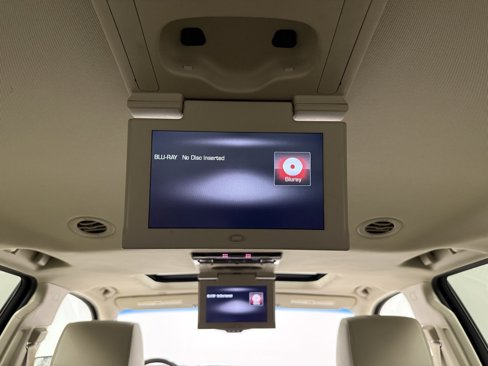 Used 2016 GMC Yukon XL Denali w/ Open Road Package image 31