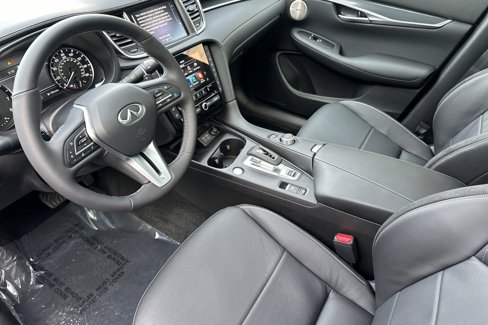 New 2025 INFINITI QX50 Sport image 9