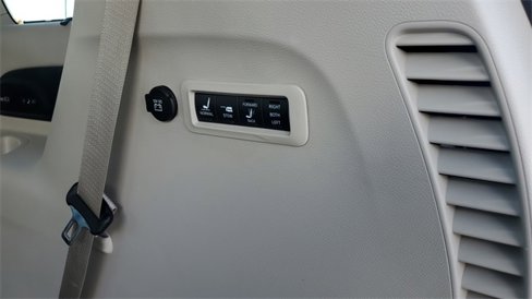 Certified 2019 Chrysler Pacifica Limited w/ Tire & Wheel Group image 35