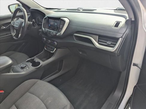 Used 2022 GMC Terrain SLE w/ Driver Convenience Package image 18